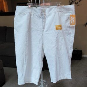 NWT Dockers Womens sz 24W khaki white capris